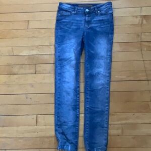 Girls size 14 Joe’s Jeans‎